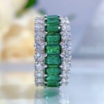 Elegant S925 Sterling Silver Ring with Emerald Zircon