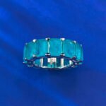 Stunning Rectangular Cut Emerald Ring in 925 Sterling Silver