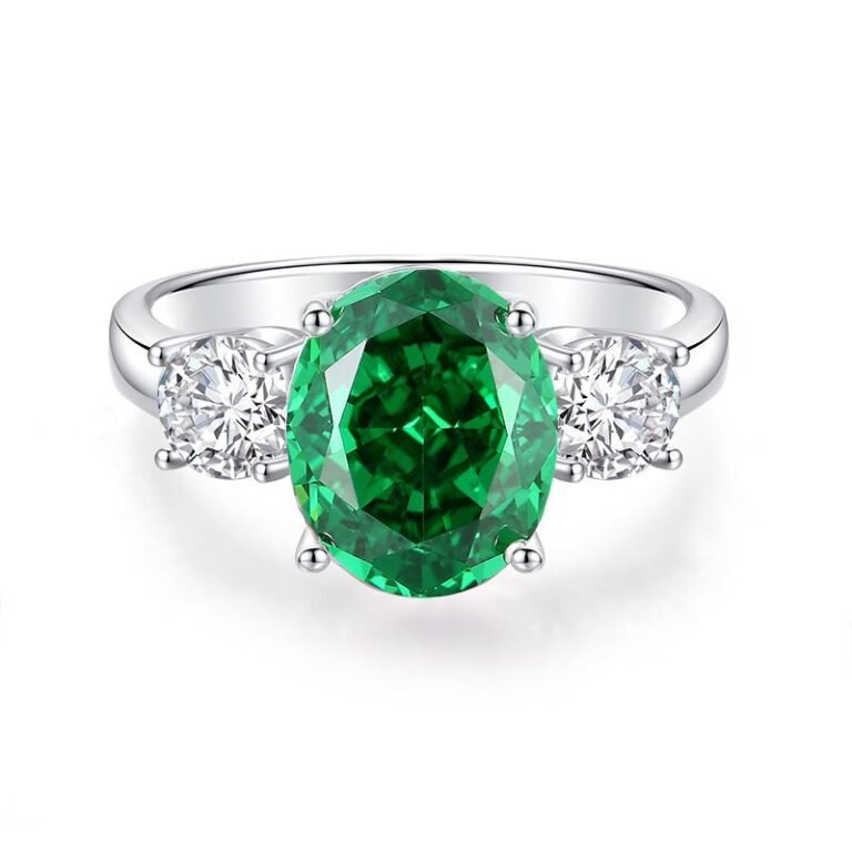 Exquisite 925 Sterling Silver Emerald Ring (1)